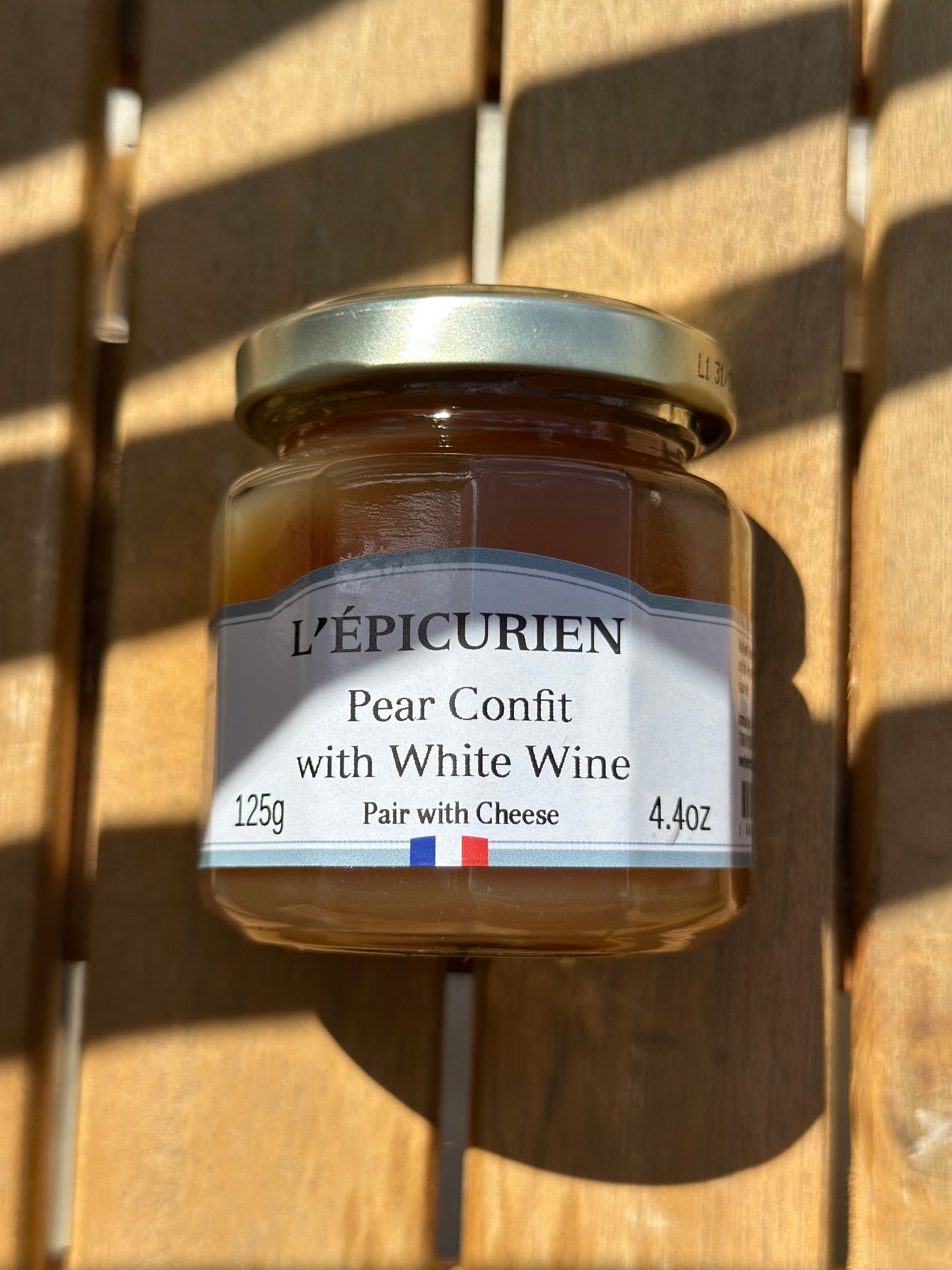 L'ÉPICURIEN Pear Confit with White Wine