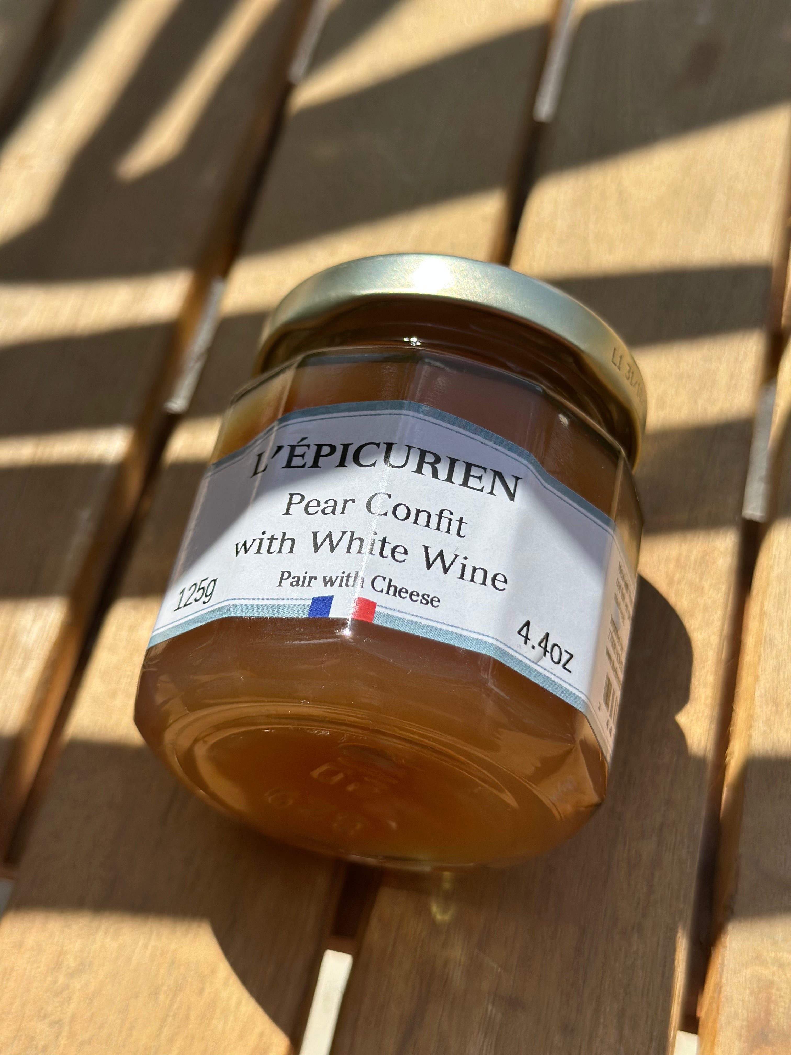 L'ÉPICURIEN Pear Confit with White Wine